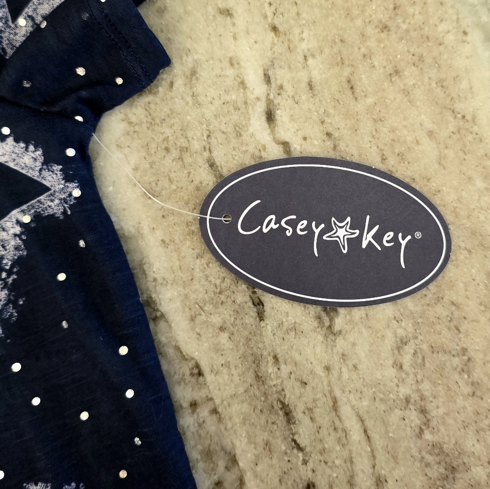 Casey Key | Navy Star Pattern Short Sleeve Top - Picture 4 of 6